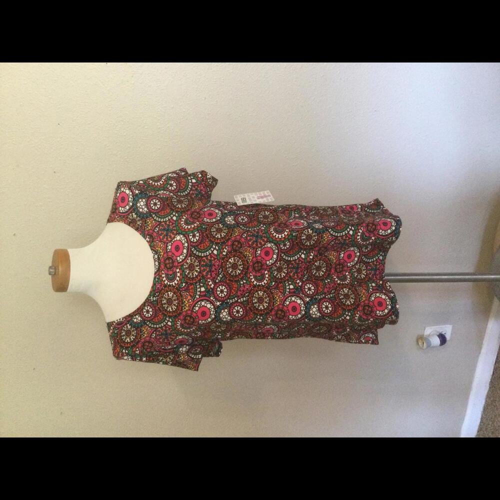 Lularoe - Classic - M - NWT